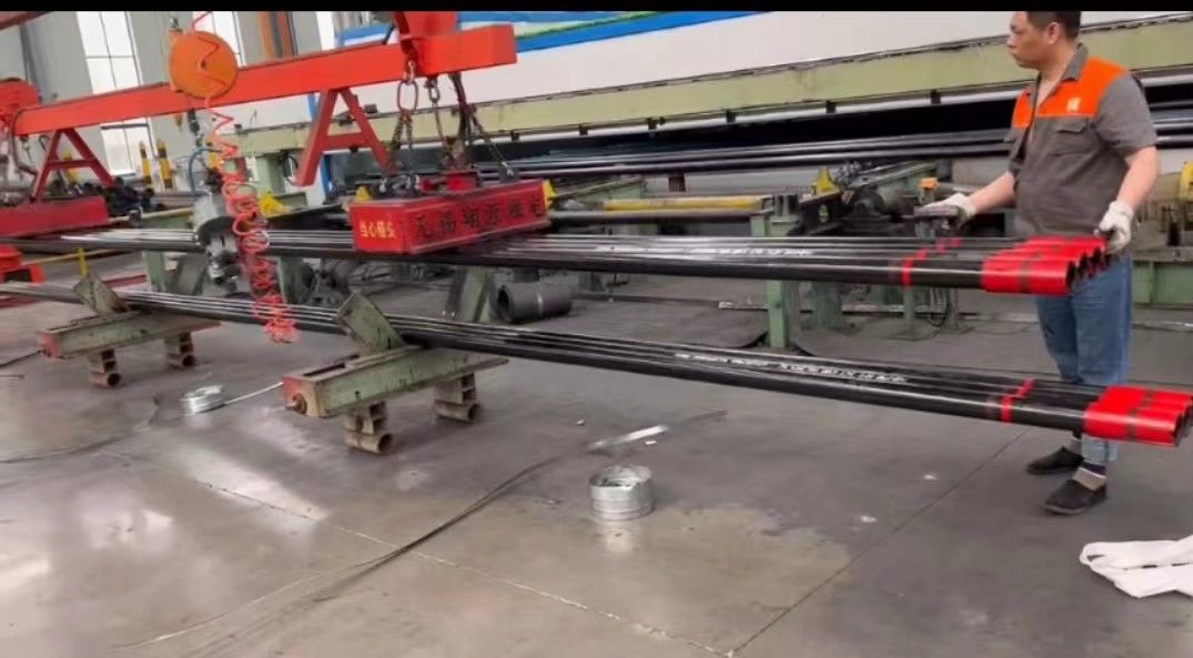 API 5CT Standart 5-1/2 STC Anti Yüksek Basınçlı P110 Karbon Dikişsiz Çelik Tüpler ve Kuyuyu Korumak İçin Kaplama