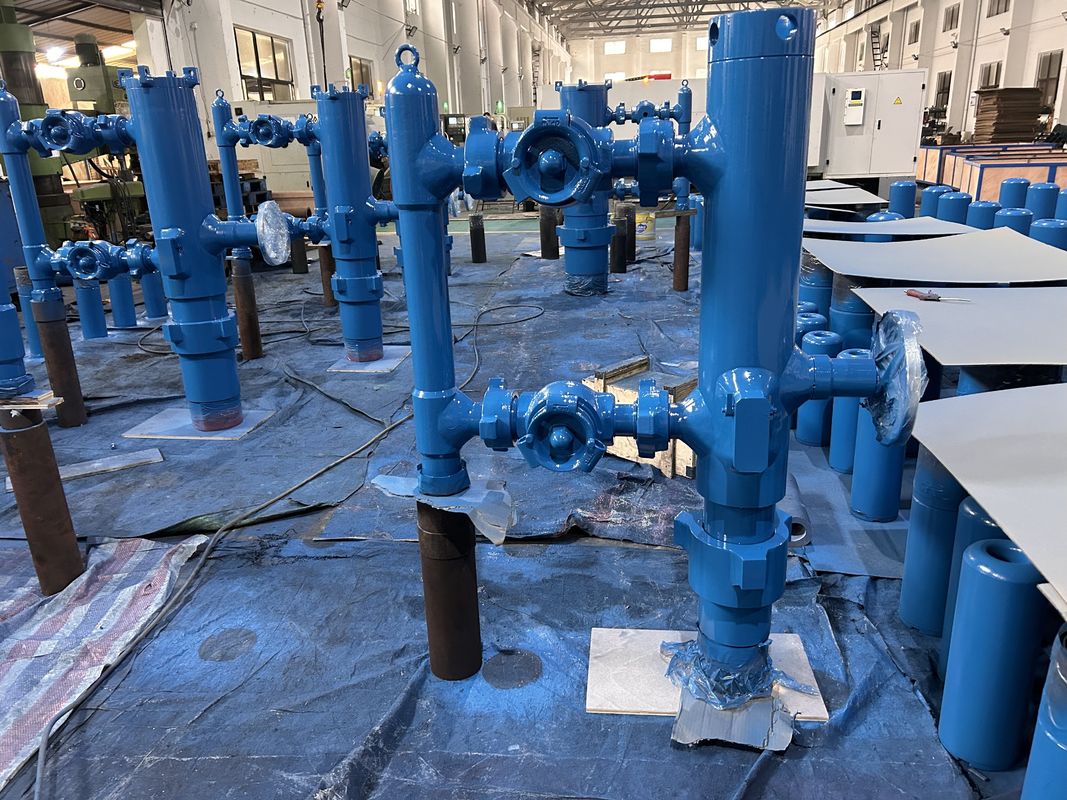 5-1/2'' API Kapak LTC Bağlantı 35Mpa Çalışma Basıncı 54Mpa Test Basıncı Çift Fiş Çimento Başlığı